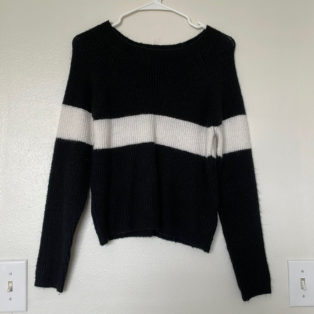 Cozy light weight sweater!